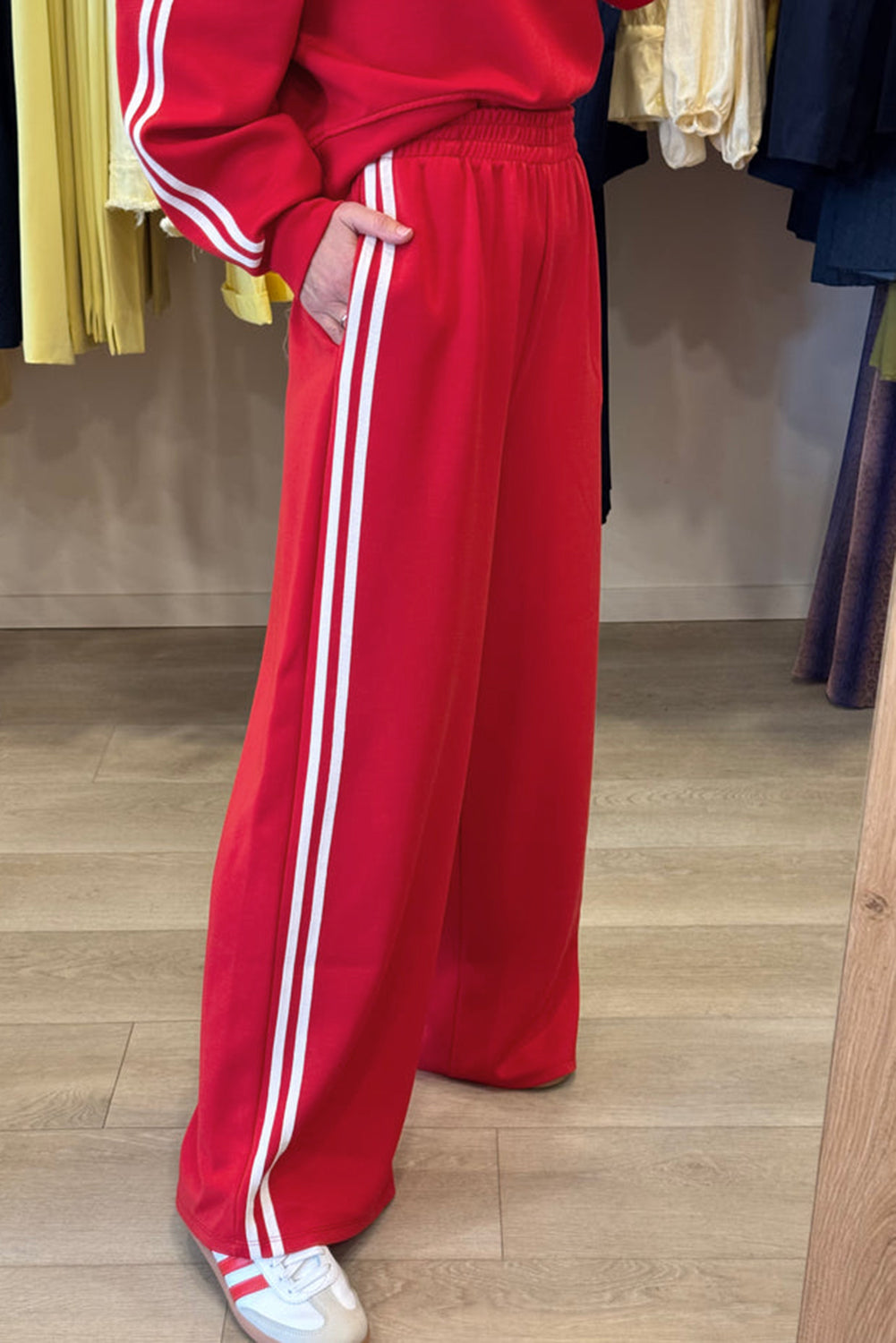 Varsity Striped Detail Crewneck and Sweatpants 2pcs Outfit (Other Colors)
