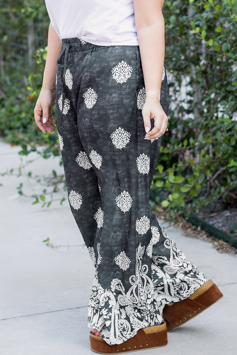 Black Geometric Ethnic Print Drawstring Wide Leg Pants