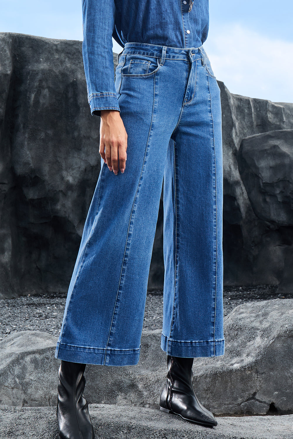 Dark Blue Plain Seam Detail Flared Bottom Ankle Length Jeans (Extended Sizes)