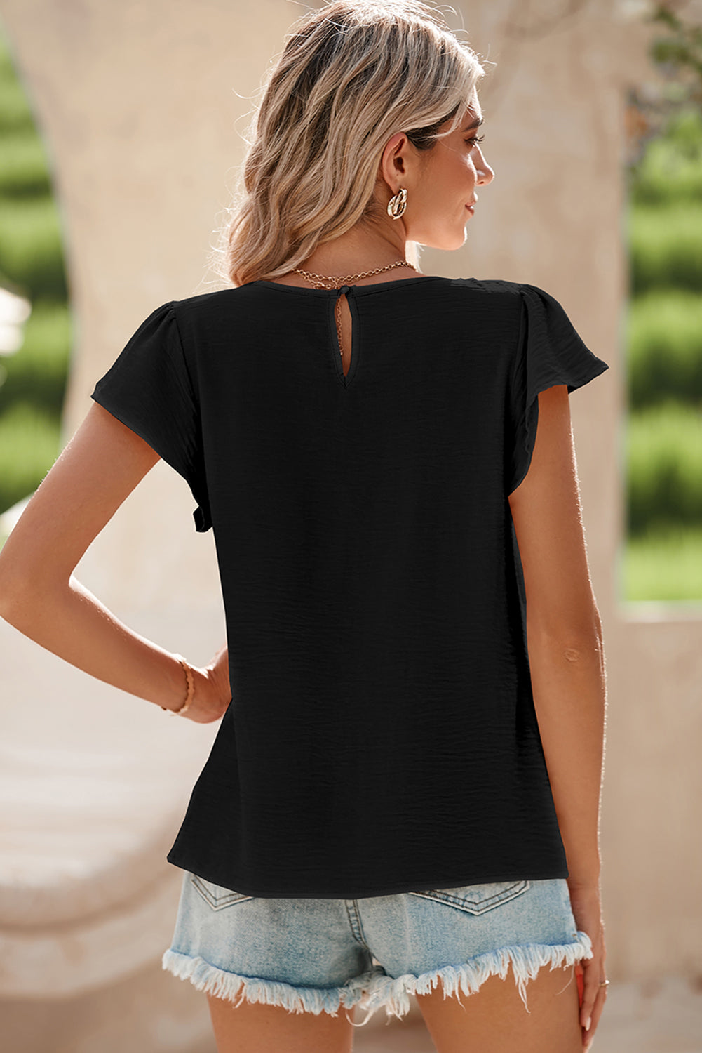 Black Flounce Sleeve Pleated Textured Blouse (Extended Sizes)