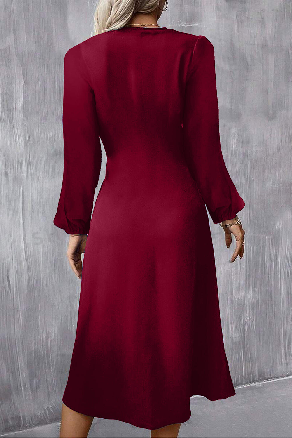 Burgundy Solid Color Ruched Detail Long Sleeve Midi Dress (Extended Sizes)
