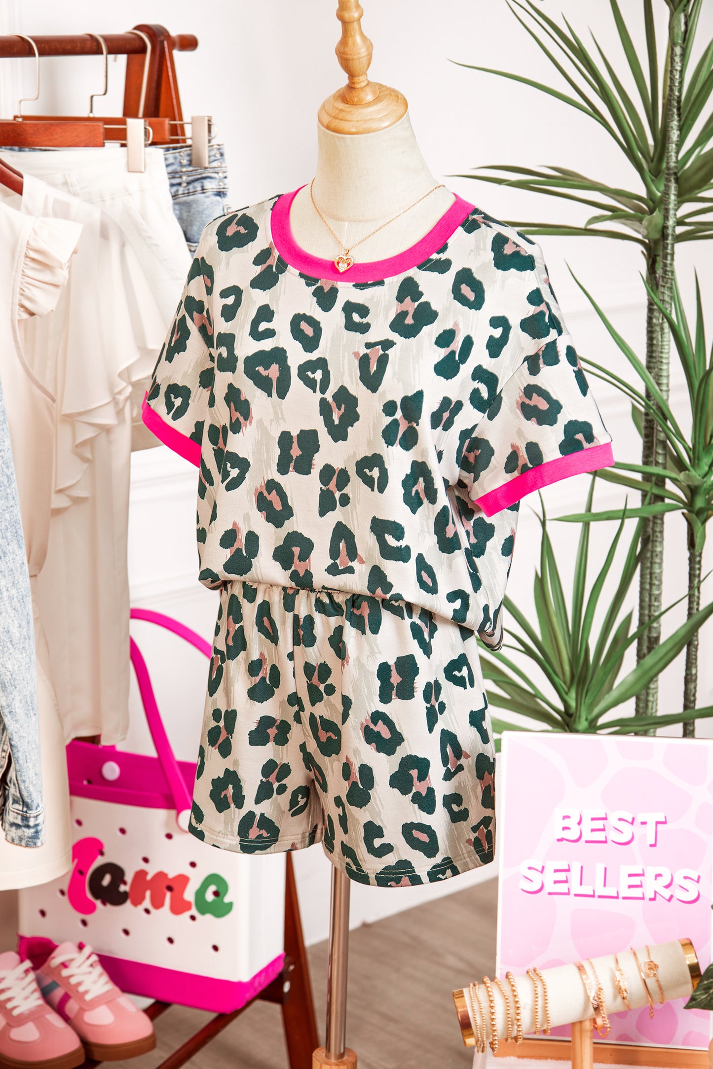 Leopard Print Contrast Trim Top Loose 2pcs Short Set