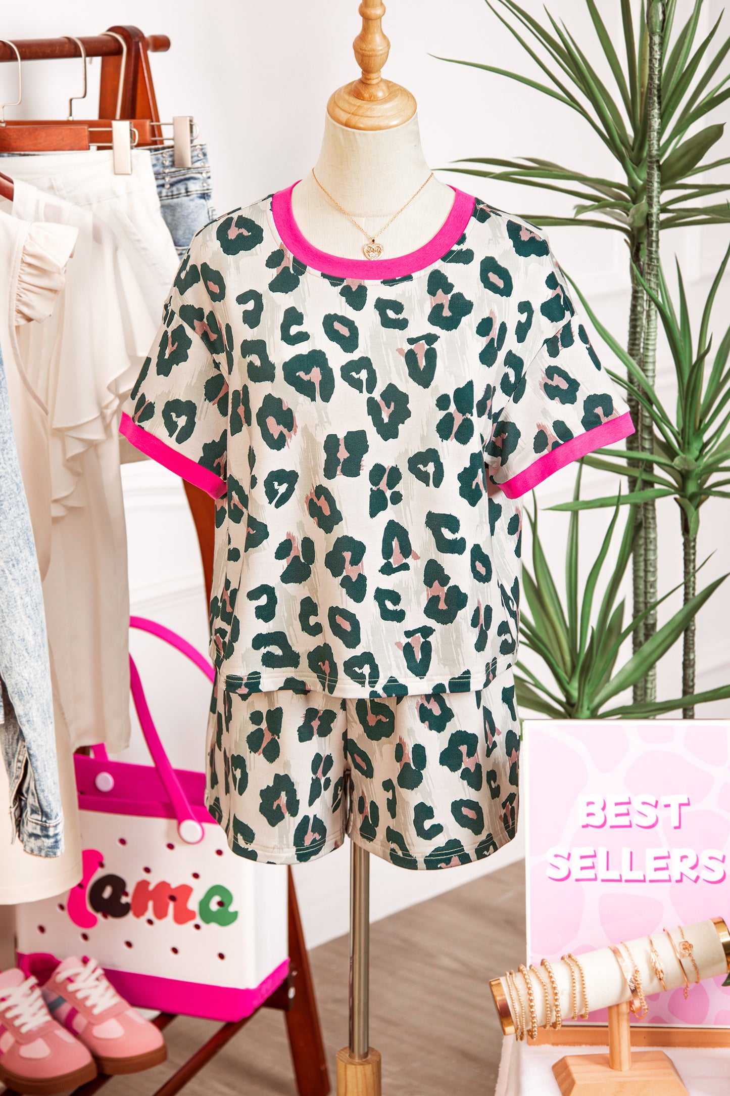 Leopard Print Contrast Trim Top Loose 2pcs Short Set